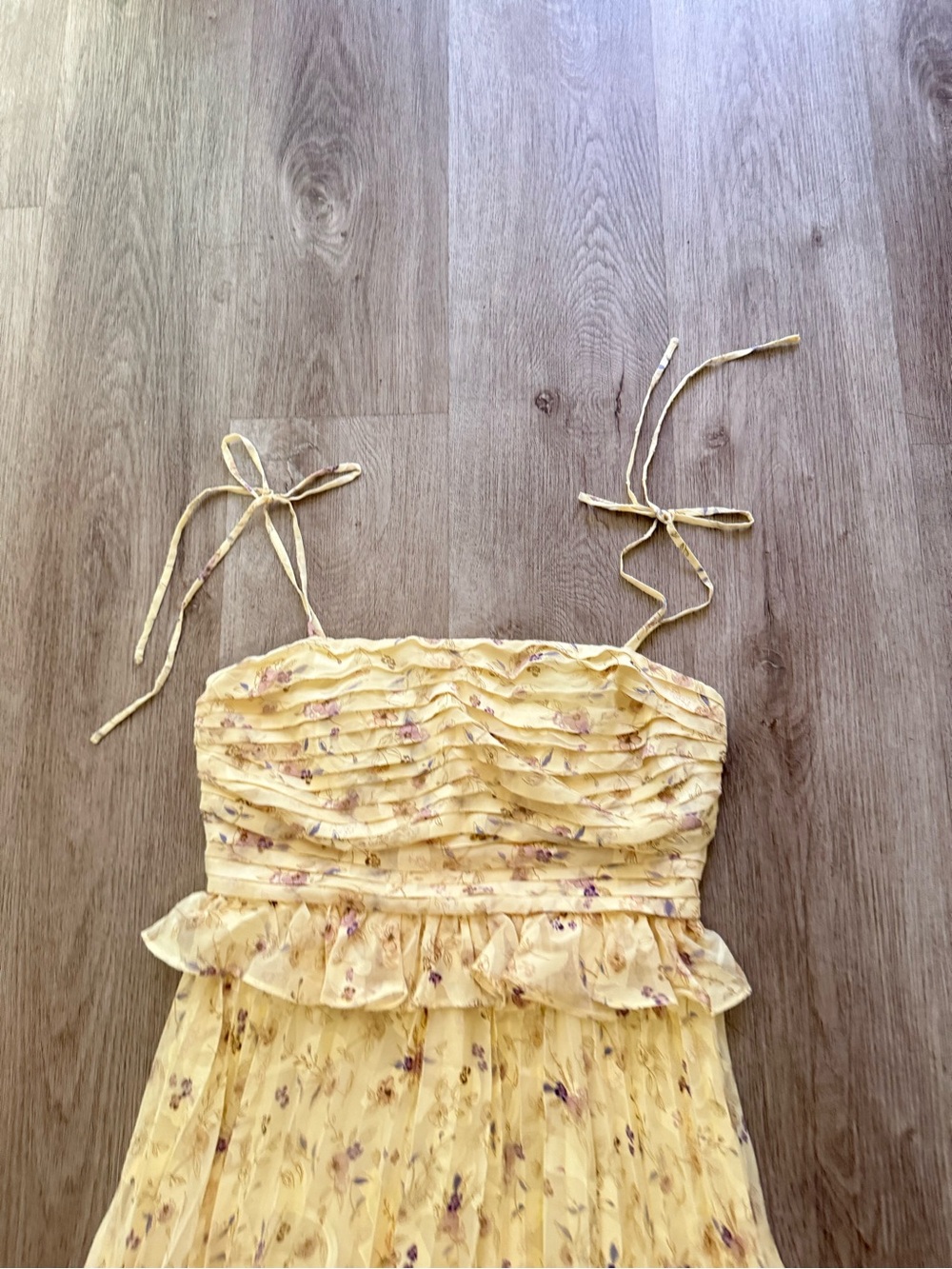 astr the label emerys yellow floral tie-shoulder midi dress size small NEW - Picture 10 of 12